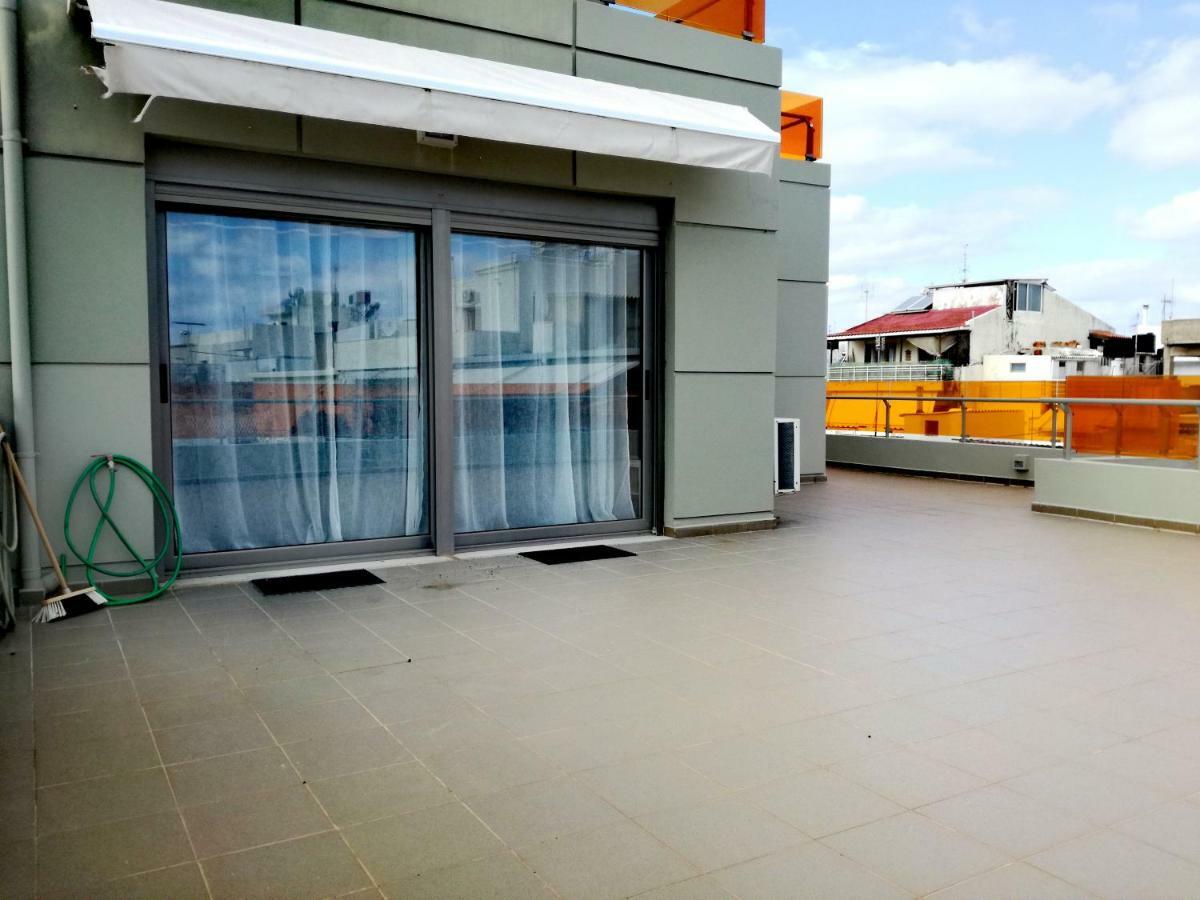 Spacious And Modern Downtown Apartment Ираклион Экстерьер фото